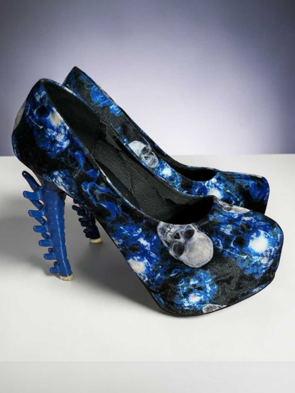 Blue Skull-Print Platform High Heels - Women's Statement Pumps